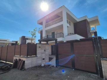 Villa in vendita a Roma RM