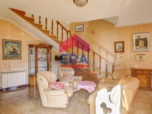 Villa in vendita a Roma RM