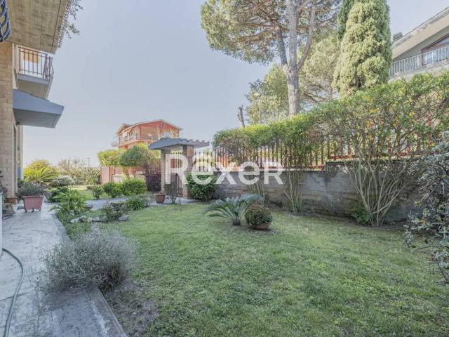 Villa in vendita a Roma RM