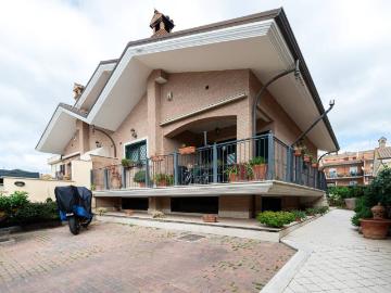 Villa in vendita a Roma RM