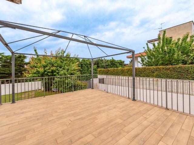 Villa in vendita a Roma RM