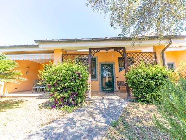 Villa in vendita a Roma RM