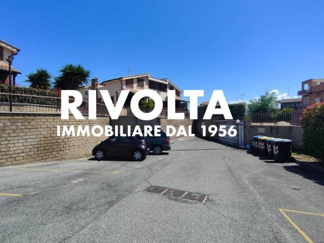 Villa in vendita a Roma RM