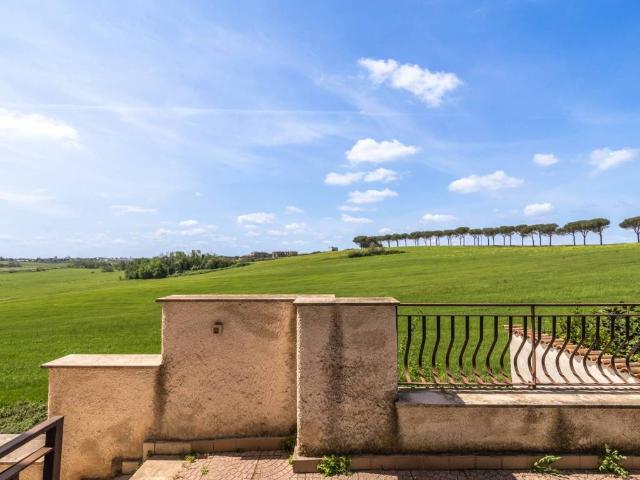 Villa in vendita a Roma RM