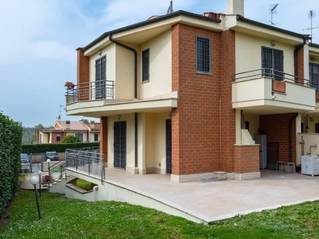 Villa in vendita a Roma RM
