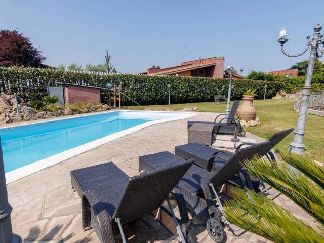 Villa in vendita a Roma RM