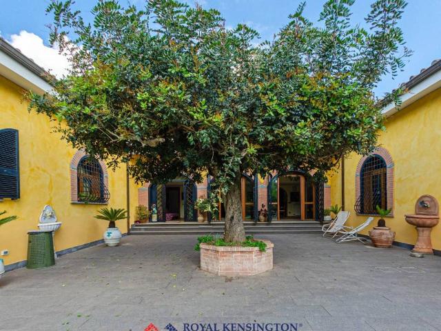 Villa in vendita a Roma RM