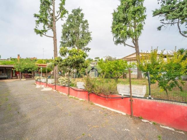Villa in vendita a Roma RM