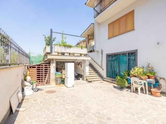 Villa in vendita a Roma RM