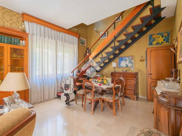 Villa in vendita a Roma RM