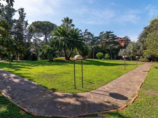 Villa in vendita a Roma RM