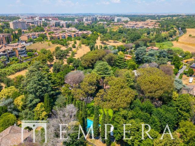 Villa in vendita a Roma RM