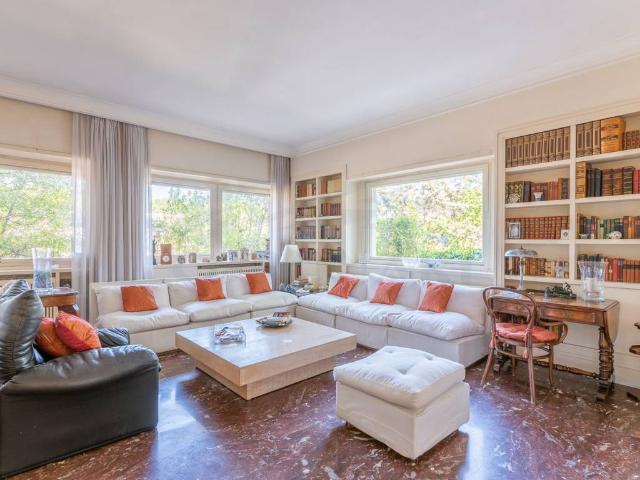 Villa in vendita a Roma RM