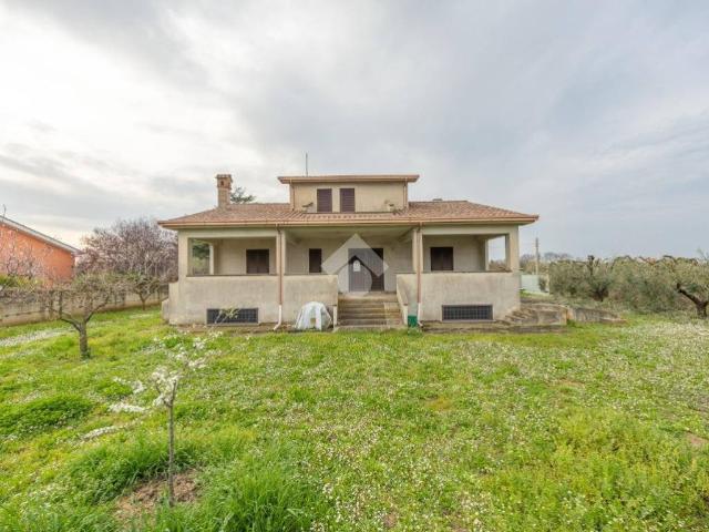 Villa in vendita a Roma RM