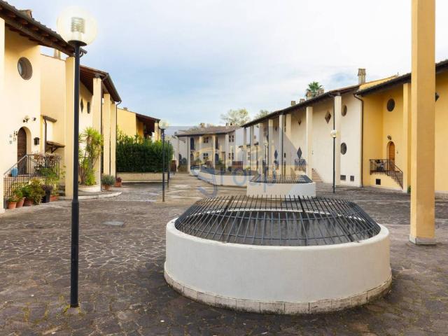 Villa in vendita a Roma RM