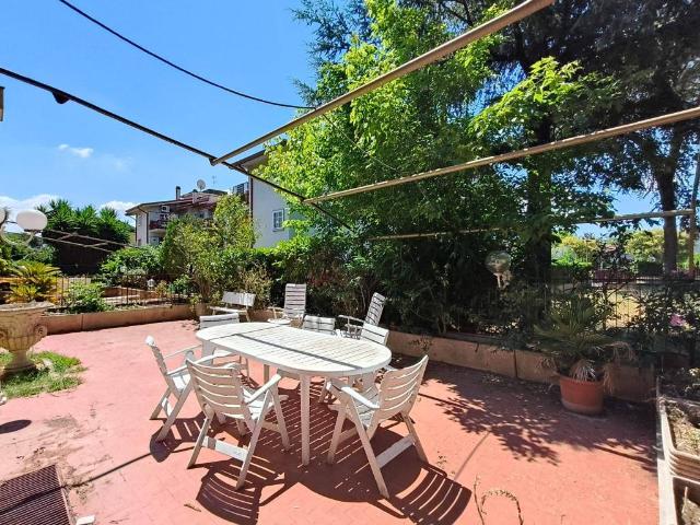 Villa in vendita a Roma RM