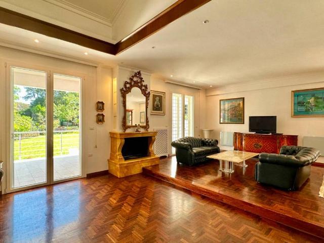 Villa in vendita a Roma RM