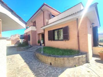 Villa in vendita a Roma RM