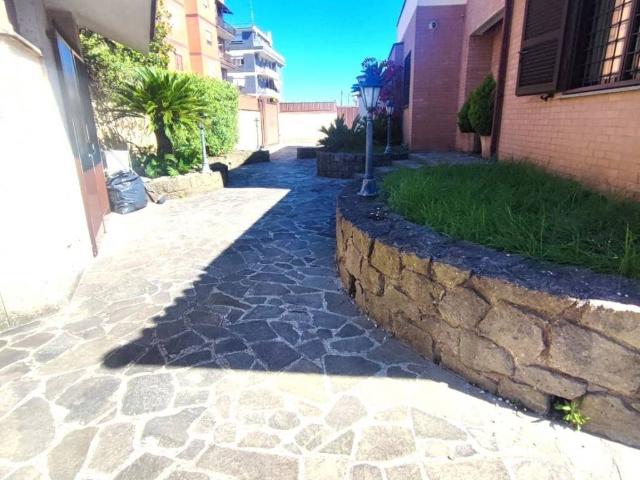 Villa in vendita a Roma RM