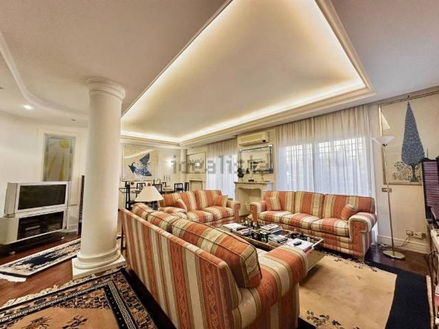 Villa in vendita a Roma RM