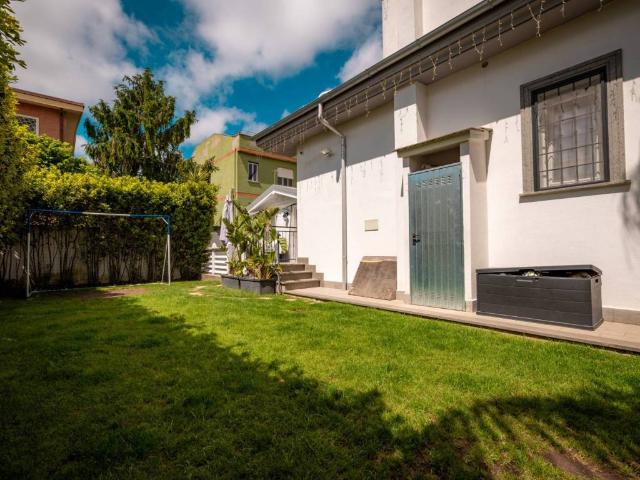 Villa in vendita a Roma RM