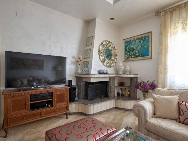 Villa in vendita a Roma RM