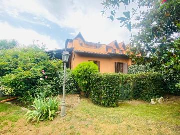 Villa in vendita a Roma RM