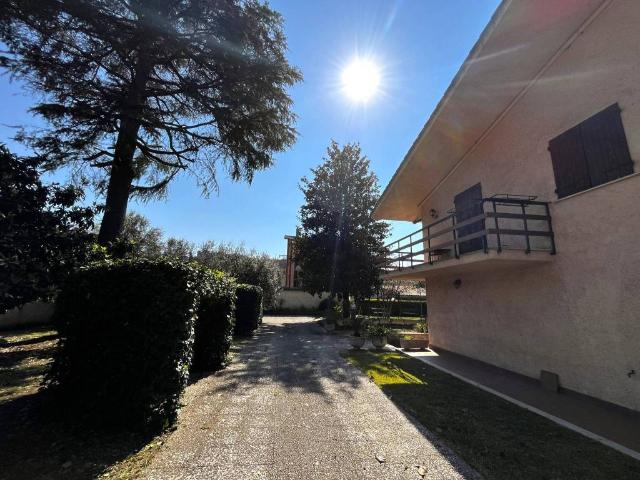 Villa in vendita a Roma RM