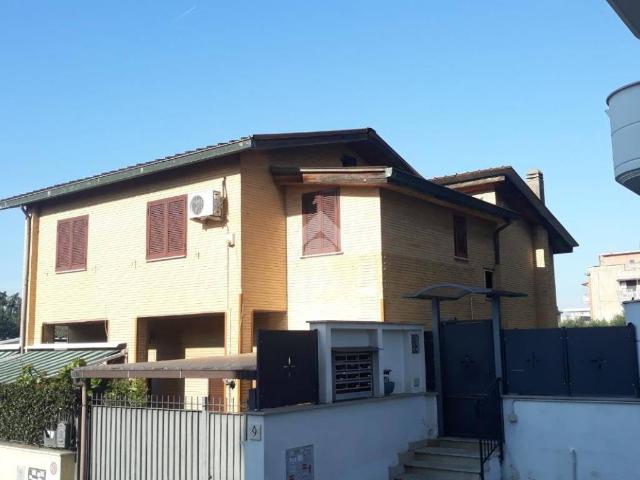Villa in vendita a Roma RM