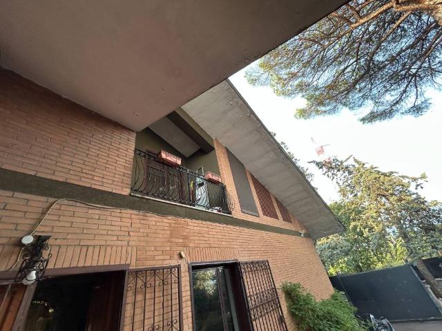 Villa in vendita a Roma RM