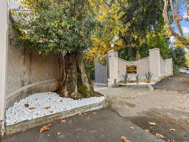 Villa in vendita a Roma RM