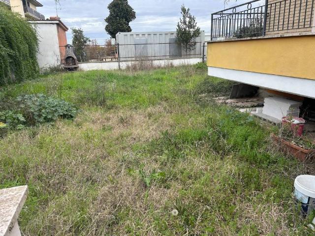 Villa in vendita a Roma RM