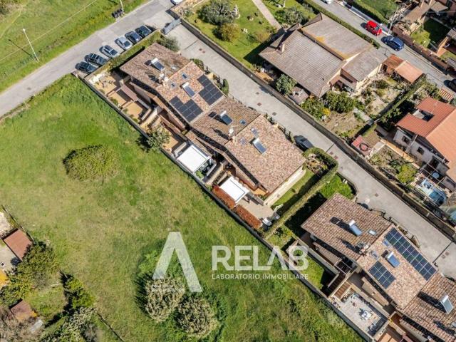 Villa in vendita a Roma RM