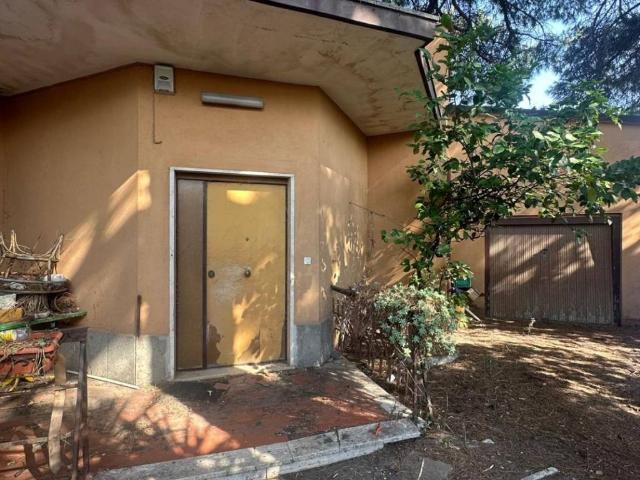 Villa in vendita a Roma RM