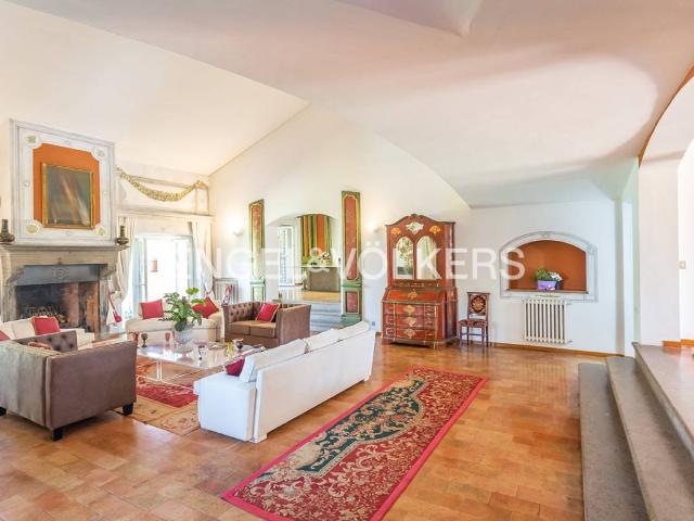 Villa in vendita a Roma RM