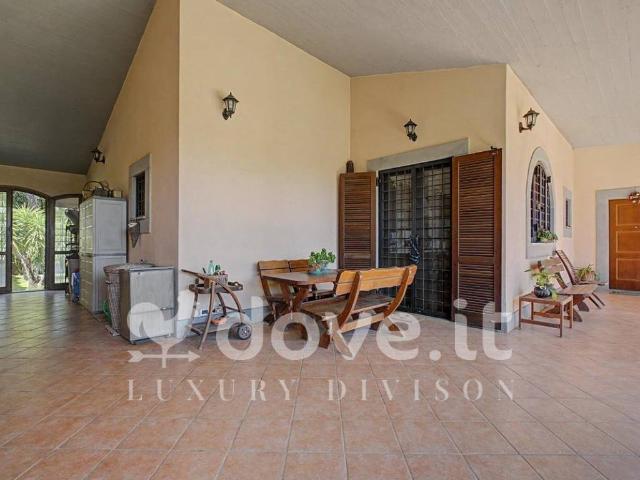 Villa in vendita a Roma RM