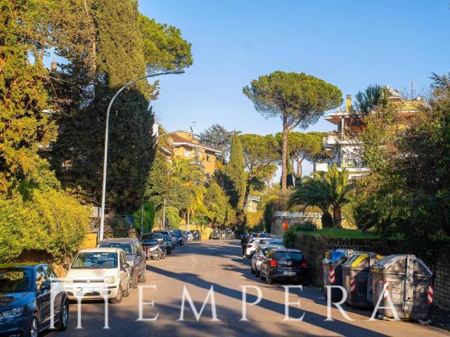 Villa in vendita a Roma RM