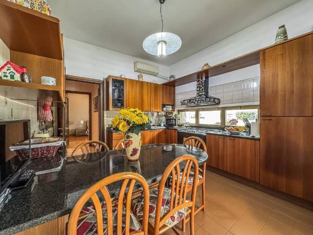 Villa in vendita a Roma RM