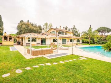 Villa in vendita a Roma RM