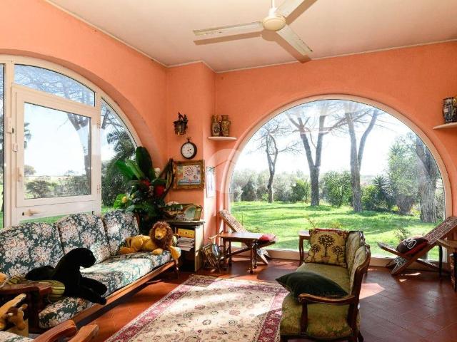 Villa in vendita a Roma RM