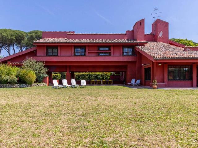 Villa in vendita a Roma RM