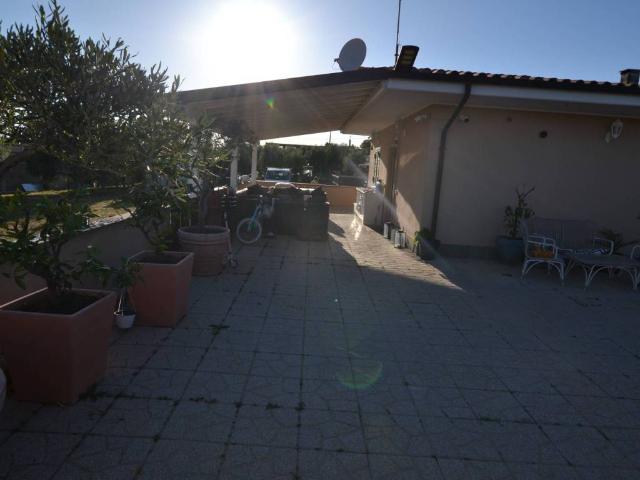 Villa in vendita a Roma RM