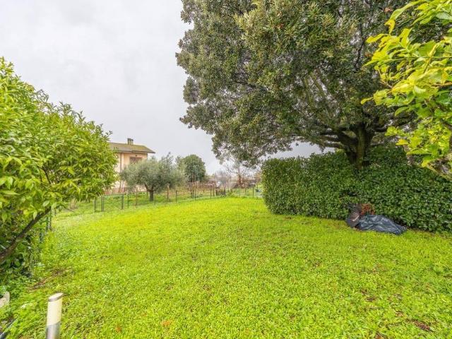 Villa in vendita a Roma RM