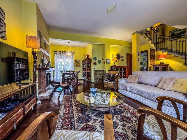 Villa in vendita a Roma RM
