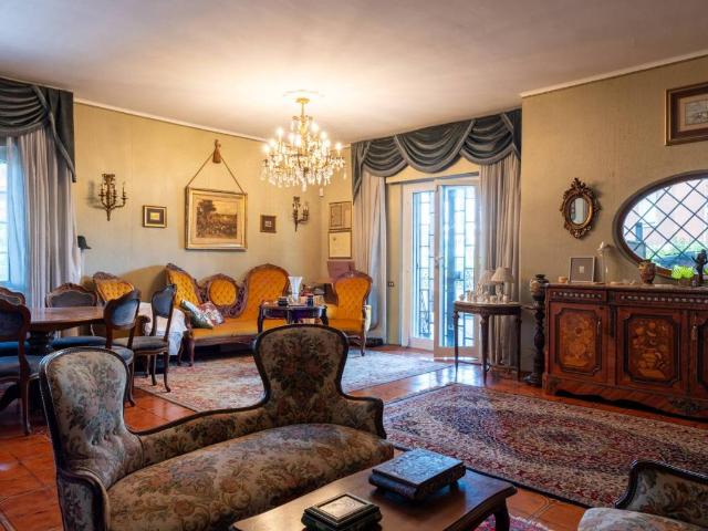 Villa in vendita a Roma RM