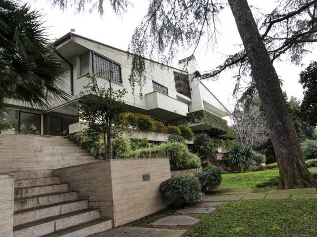 Villa in vendita a Roma RM