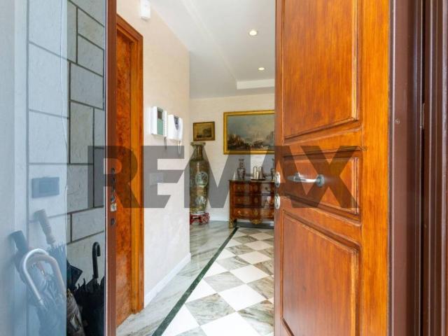Villa in vendita a Roma RM