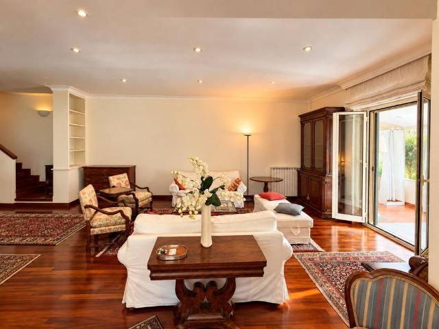 Villa in vendita a Roma RM