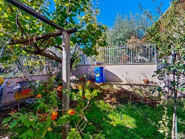 Villa in vendita a Roma RM