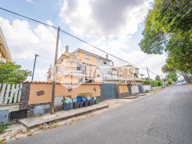 Villa in vendita a Roma RM